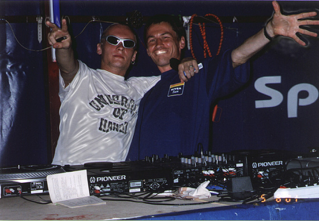 two dj's (Pepsi- 2001 )